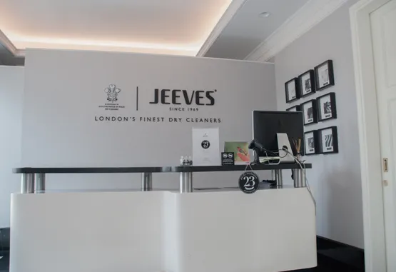 Foto Jeeves Cipinang