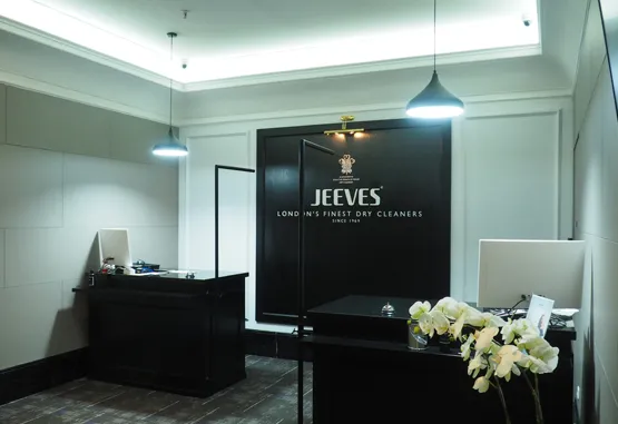 Foto Jeeves Menteng