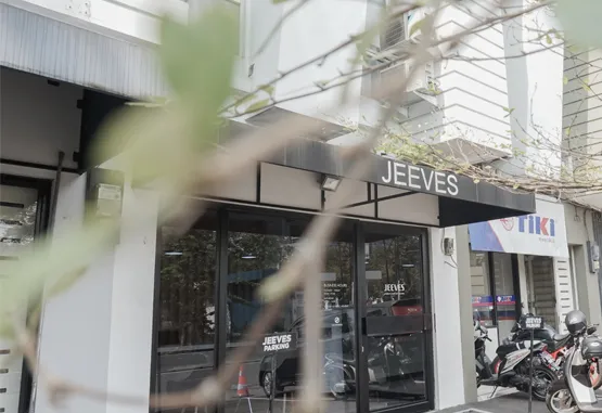 Foto Jeeves Pluit